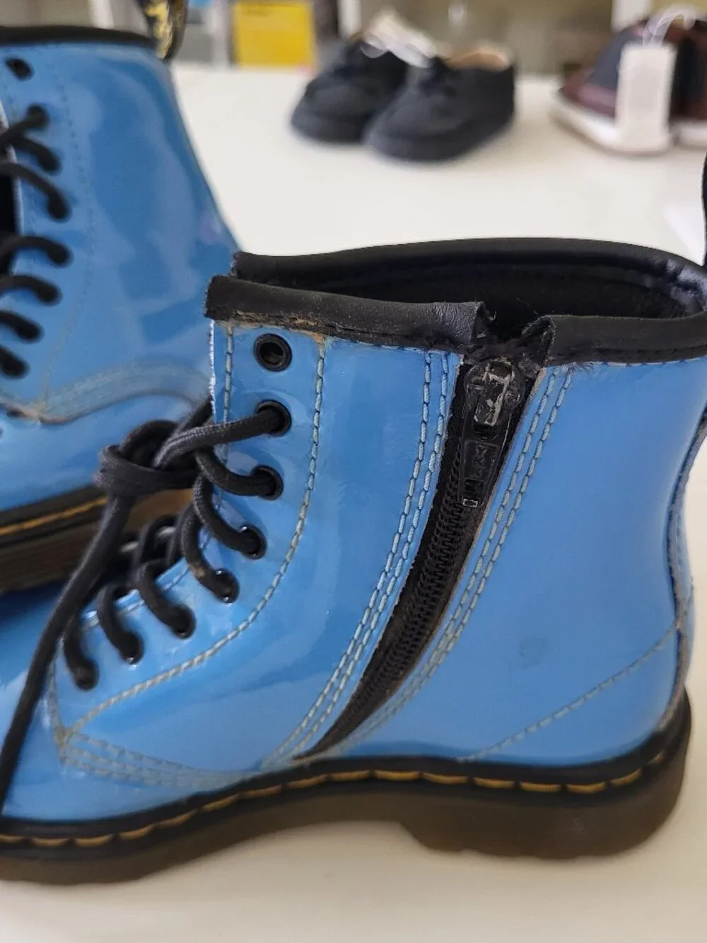Dr Marten Kids Delaney 1460 Girls Boots Blue Size 10 Great Condition Rugged
